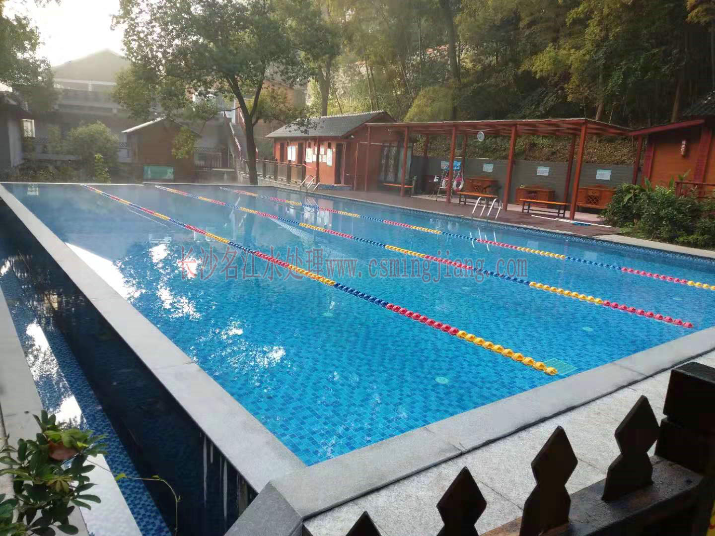 長沙南郊公園御龍泉苑游泳池完工啦