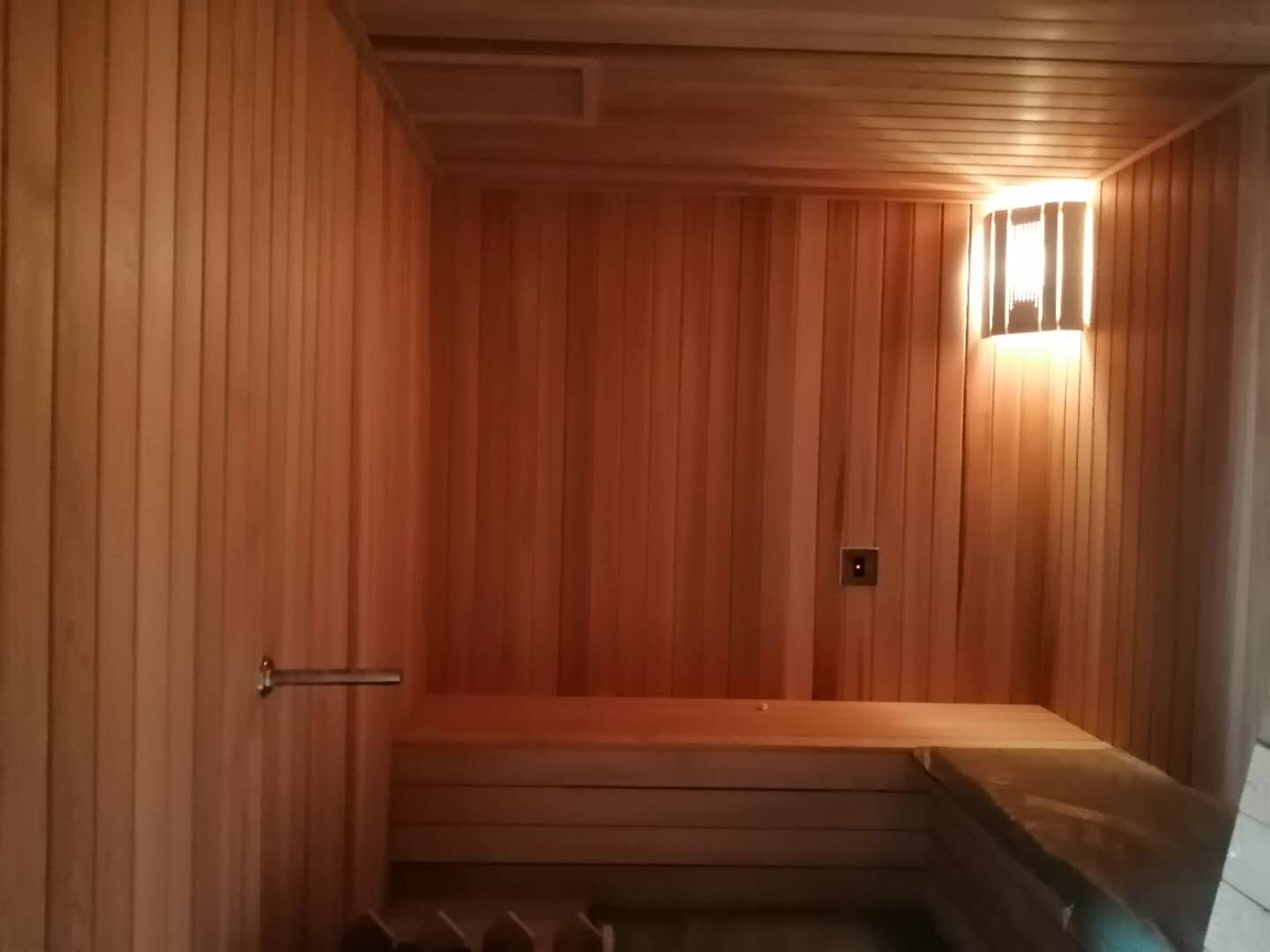 岳陽盧總汗蒸和干蒸桑拿房
