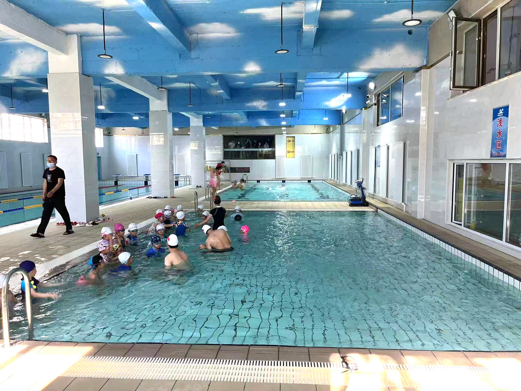 內(nèi)蒙古包頭金鯊游泳館